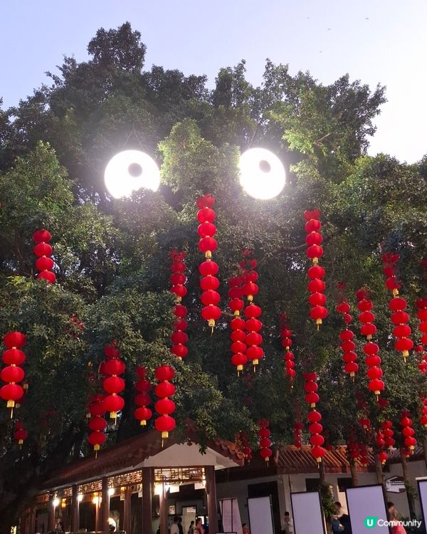個公園大到可以行成日呀…