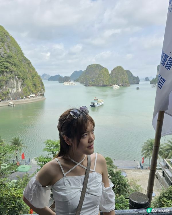 海上漫遊下龍灣！🏞️ 遠眺鬥雞石！👫