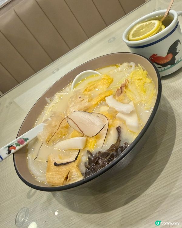 《南昌》Vwalk $48椰子雞湯麵