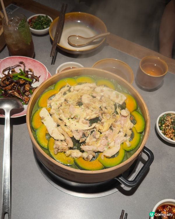 4個人食二人餐都飽！福田CBD呢間野菌雞火鍋真係抵到癲