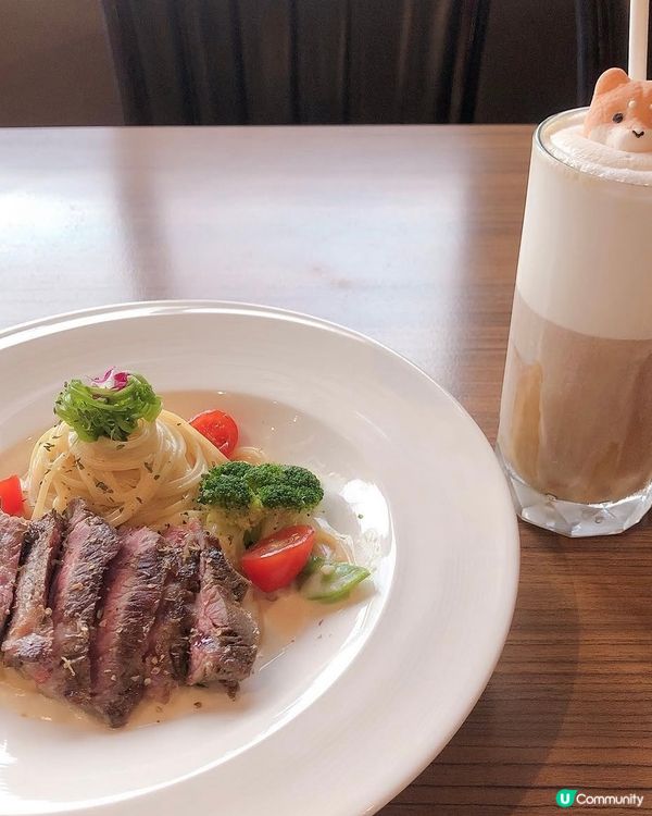 療癒系拉花☕️厚鬆餅🤤 |  LikeLike 💯