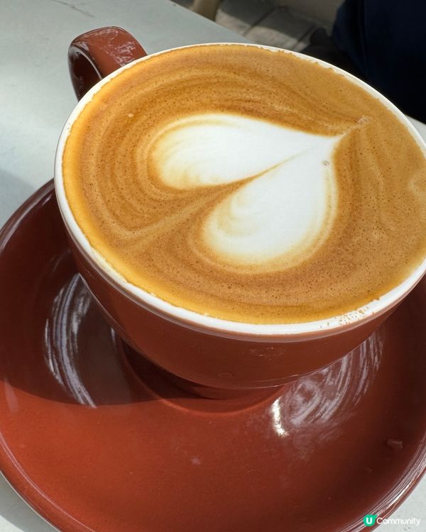 金茂宜 café ☕️chill 爆！💯純白系氛圍