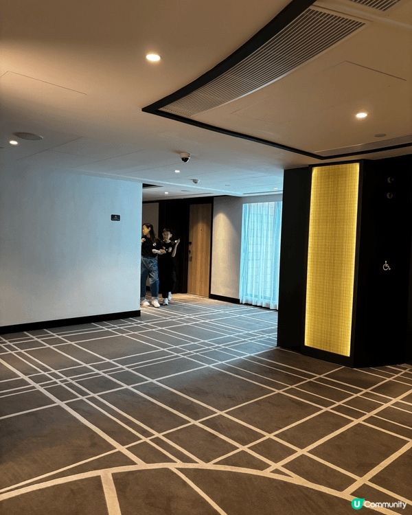 酒店是位於沙田市中心位置新城市廣場旁邊的帝都酒店，酒店連接商...