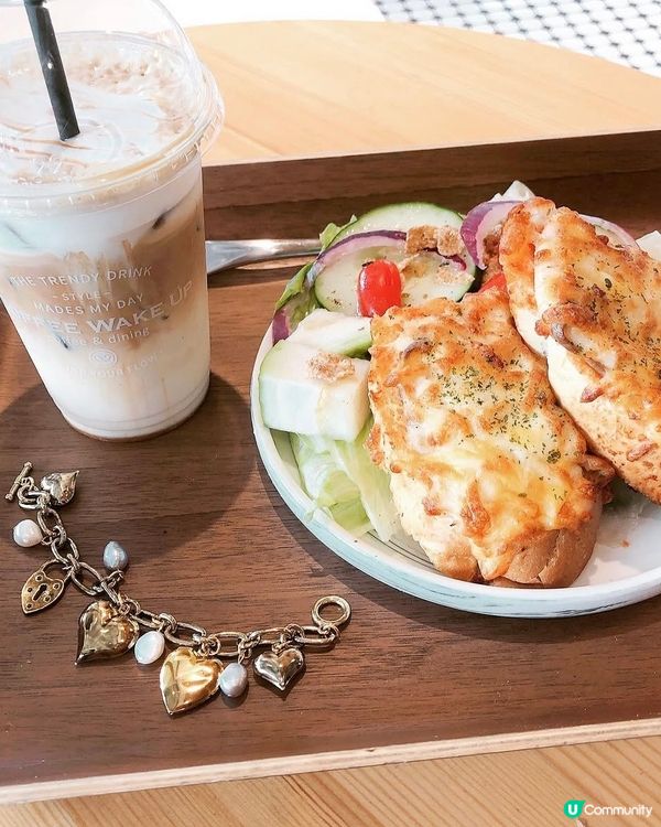 讀書充電好去處！☕️ 📍