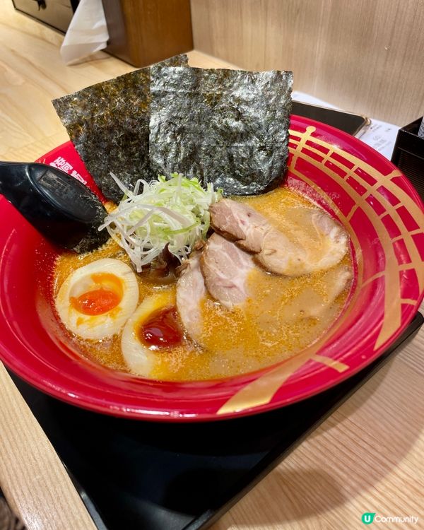 🍜九龍灣拉麵店|味精湯底,味道普通,軟硬度及格