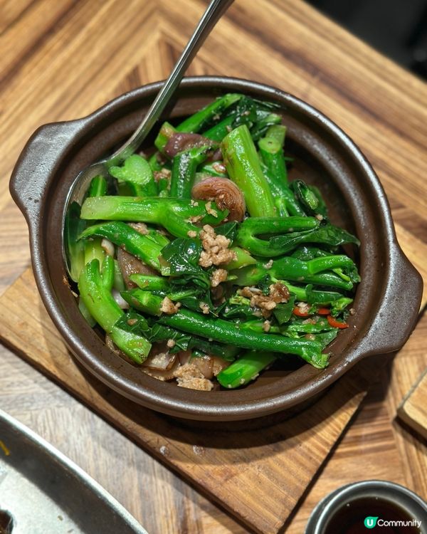 灣仔 中午都食到煲仔飯