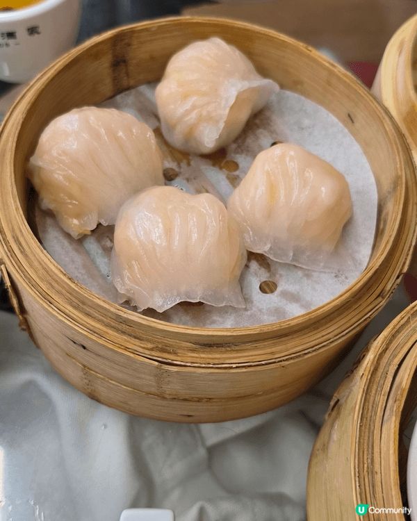 假期去咗旺角嘅 襟江酒樓飲茶傳統食物自己 攞食物蝦餃大大粒又...