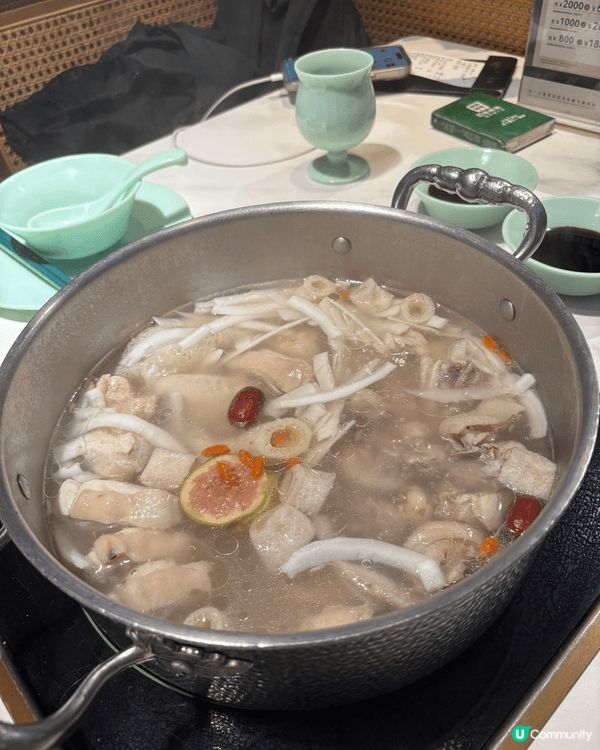 🥥 深圳圓潤四季椰子雞火煱：清新脫俗的粵式療癒滋味
