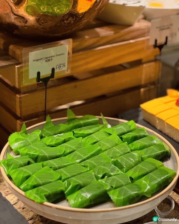 早排同朋友去左位於黃竹坑既南灣如心酒店食自助餐😍