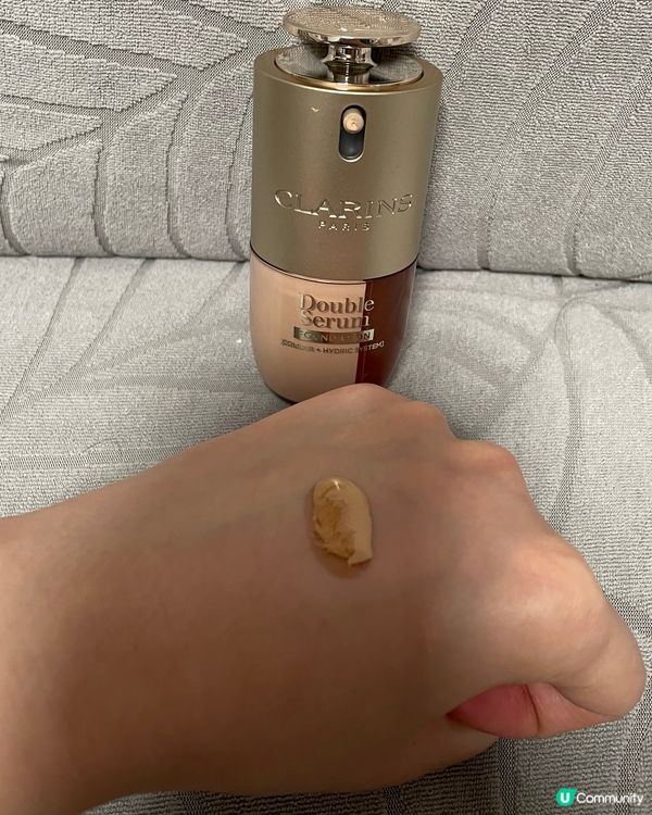 Clains 賦活精華粉底液