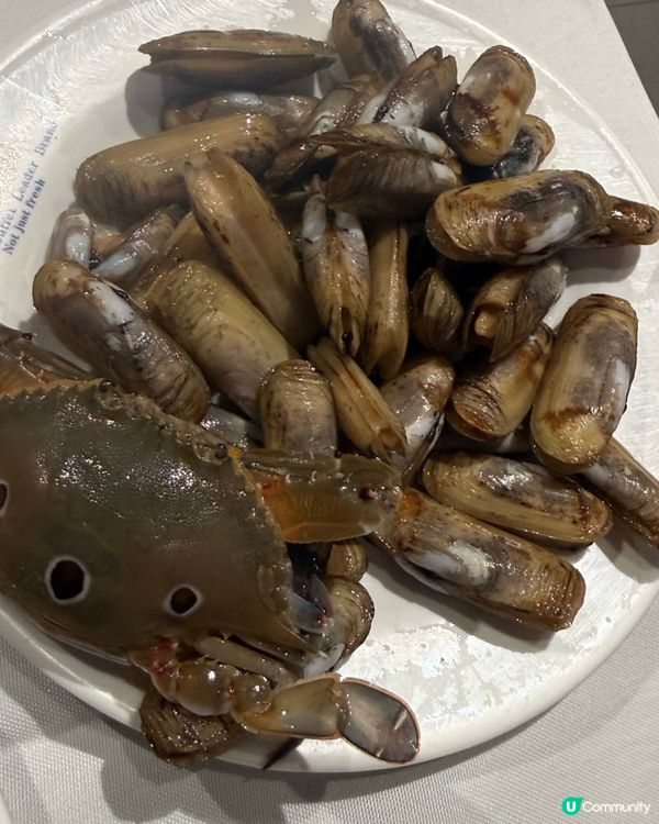 喺東門太陽廣場對面有間領先海鮮自助任飲任食非常多海鮮