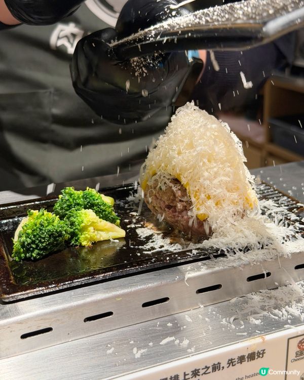 爆汁漢堡排3重奏，白飯任裝🍚