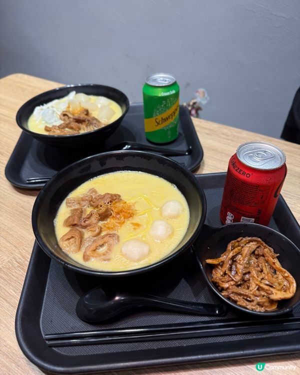 五小時慢火熬製．招牌瑤柱金湯車仔麵