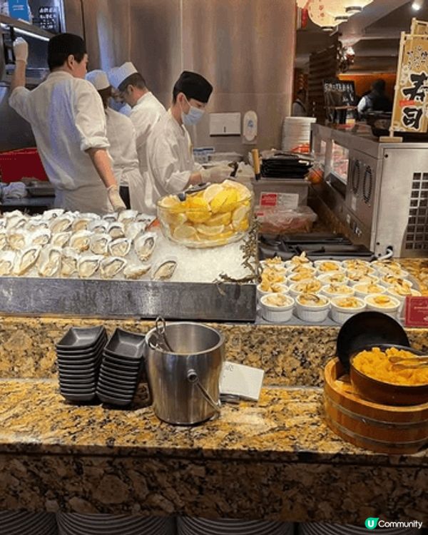 香港喜來登酒店自助晚餐提供豐富的環球美食、經典中菜及精緻甜品...