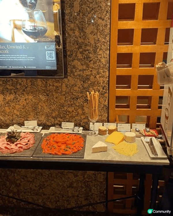 香港喜來登酒店自助晚餐提供豐富的環球美食、經典中菜及精緻甜品...