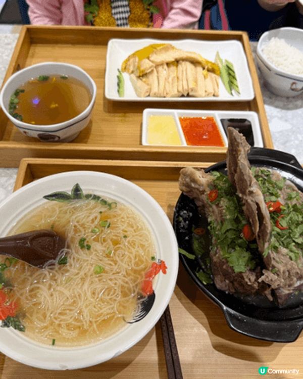 身邊很多朋友都話馬六海南雞飯性價比高，但係我就覺得檳城街頭排...