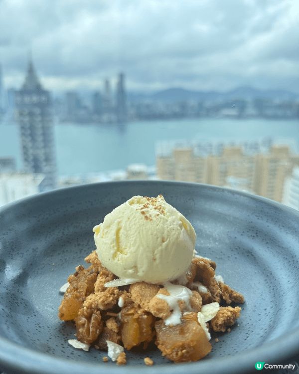今日喺銅鑼灣Alto用餐，環境舒適，高層望到維港同香港島景色...