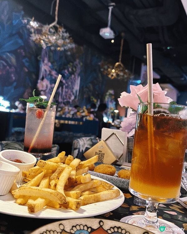 1: 位於大圍文青Cafe , By The O Studi...