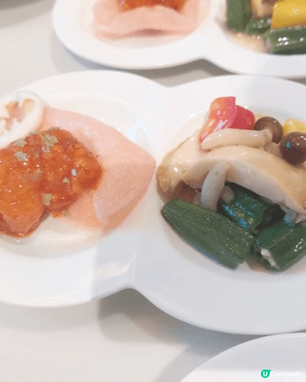 每逢假日都會帶小朋友去迪士尼樂園玩餐飽，欣賞各類型的精彩表演...