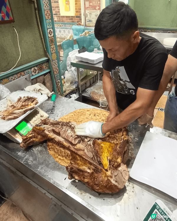 南新疆菜香料濃烈，孜然羊肉鮮嫩，烤餅香脆，融合民族風味，最能...