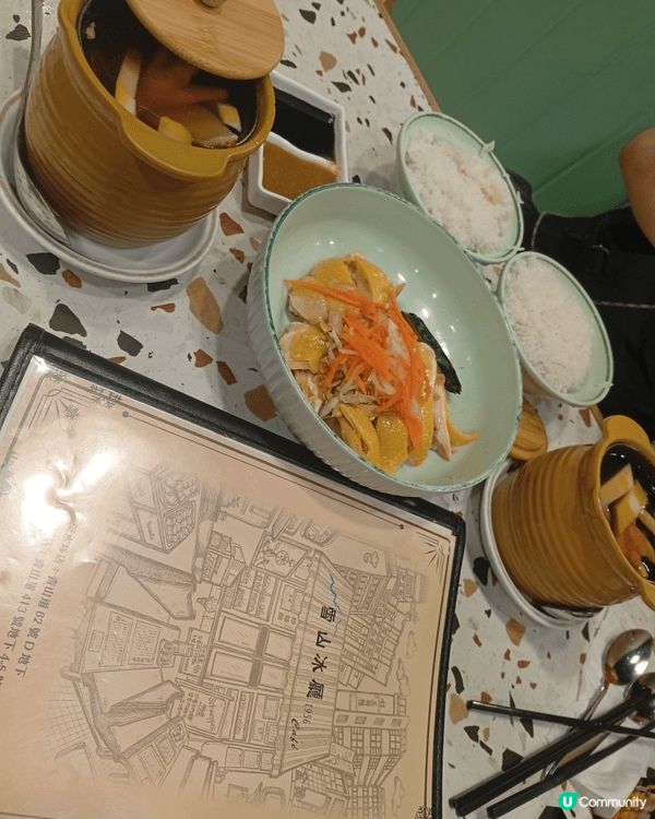前日同honey經過這間cafe,需然外觀普通，但點了這二人...