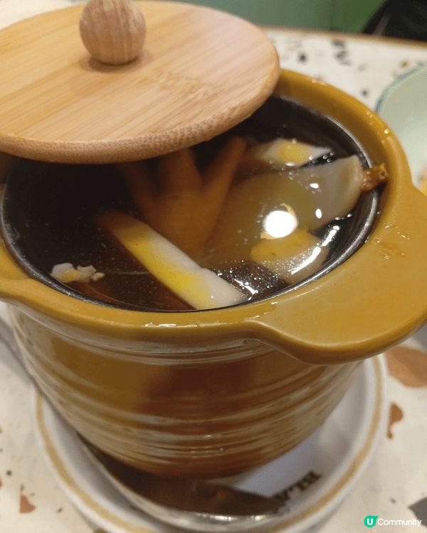 前日同honey經過這間cafe,需然外觀普通，但點了這二人...