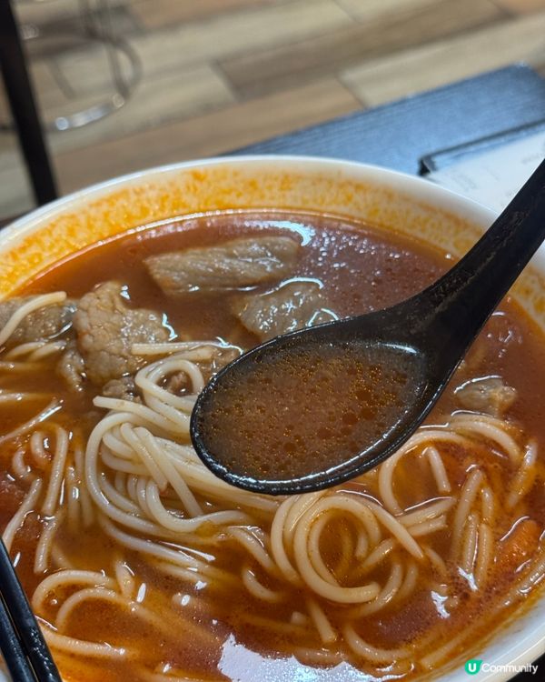 環境舒服🤤 必試花膠雞米線🍲