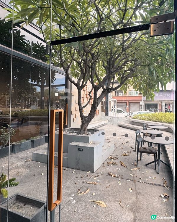 自然與現代美學的Starbucks分店