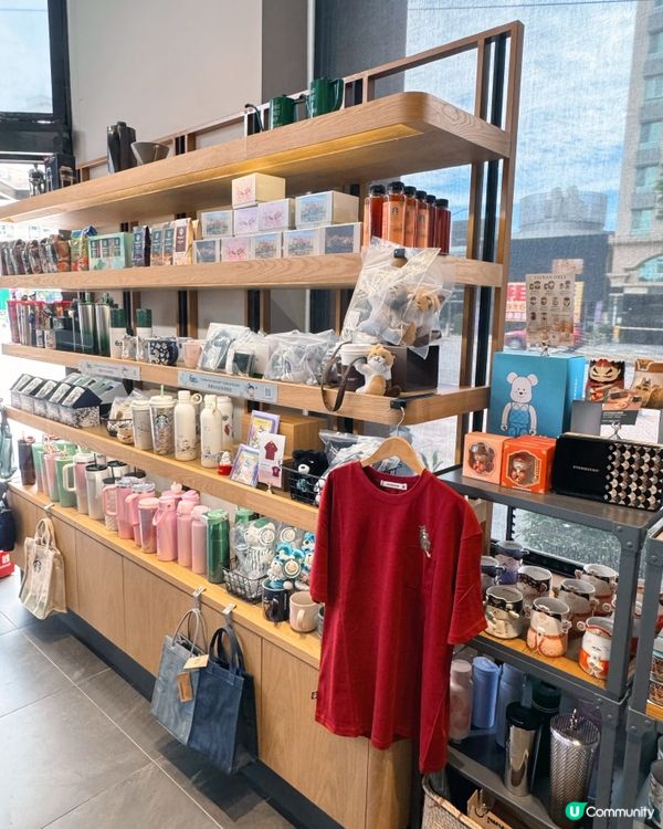 自然與現代美學的Starbucks分店