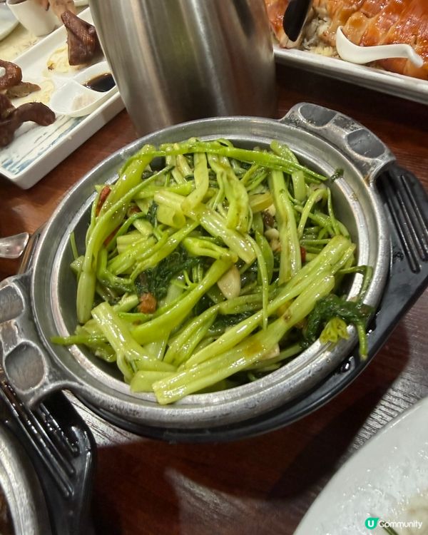 爆脆乳豬！必試蝦禾米釀😋