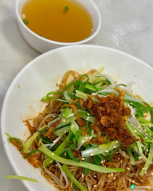 機場阿鴻醫肚！🤤