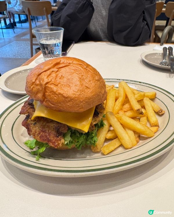 The pantry 素芝士漢堡🍔配薯條