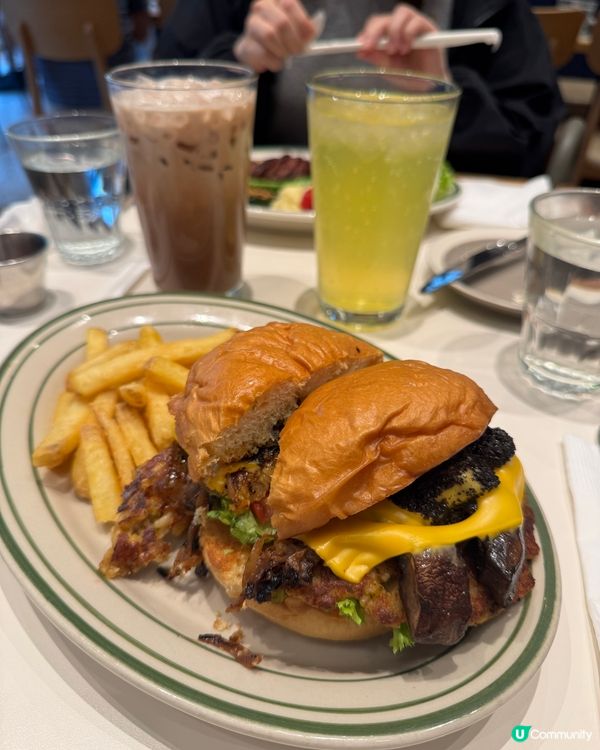 The pantry 素芝士漢堡🍔配薯條