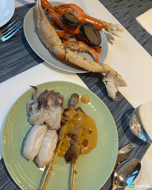 食物豐富，服務周到，款式多，味道適中，衛生佳