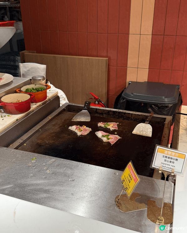 第一次帶仔仔食buffet揀左左位於沙田帝都酒店的柏麗，平日...