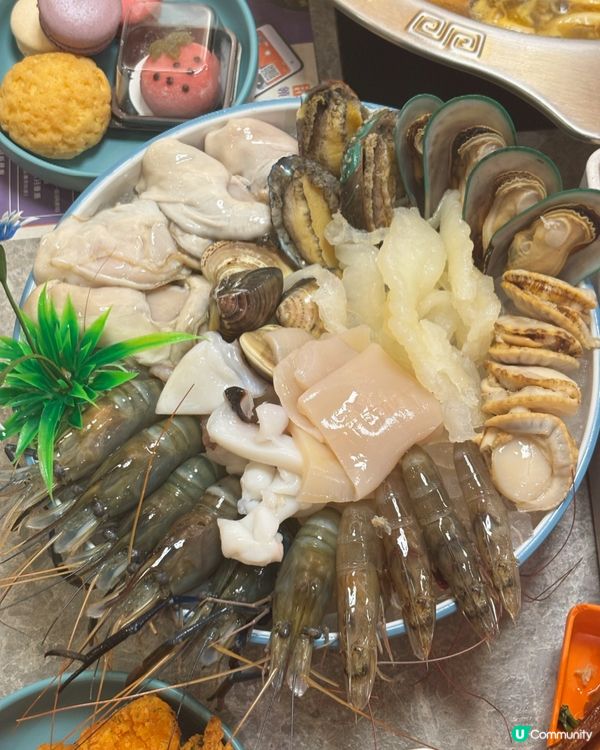 ｢牛｣轉乾坤!大頭蝦､牡蠣､海蝦晶瑩剔透,鮑魚象拔蚌爽口彈牙