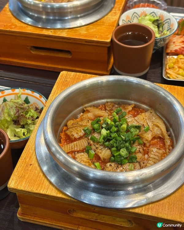 拌飯原來可以咁，滿滿的飛魚子與油滋滋的左口魚,一口滿足