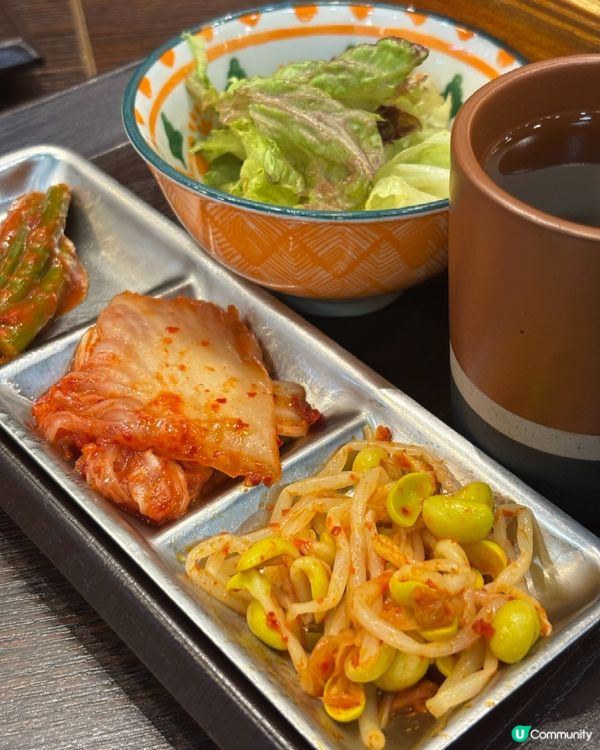 拌飯原來可以咁，滿滿的飛魚子與油滋滋的左口魚,一口滿足