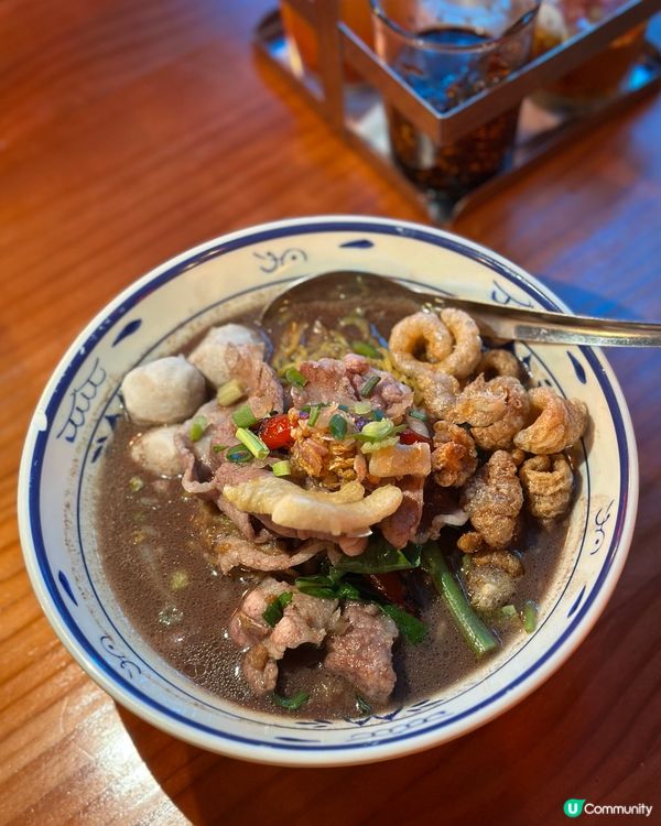 九龍城工業風泰國菜！