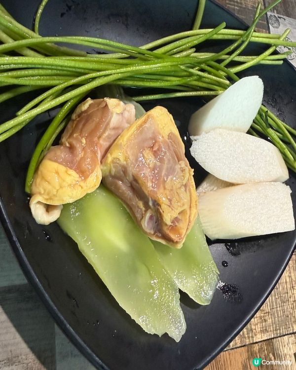 喺旺角彌敦道169元有任食脆肉鯇牛肉牛舌
