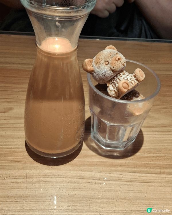 大陸餐廳美食保持水準，飲料非常可愛，價錢合理