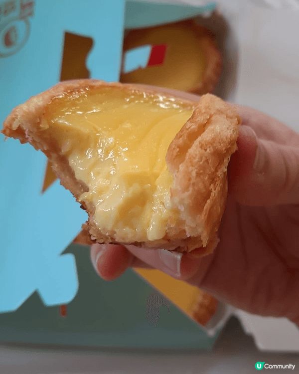 今次食咗 King Bakery 蛋撻王 嘅兩款蛋撻——牛油...