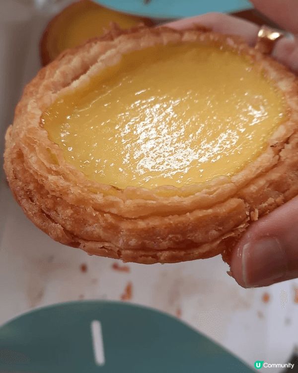 今次食咗 King Bakery 蛋撻王 嘅兩款蛋撻——牛油...