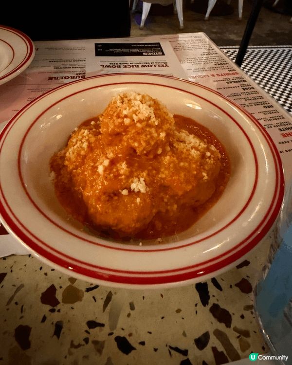 最近去咗高階嗰度食咗一間雞嘅Flying Cook，呢間鋪呢...