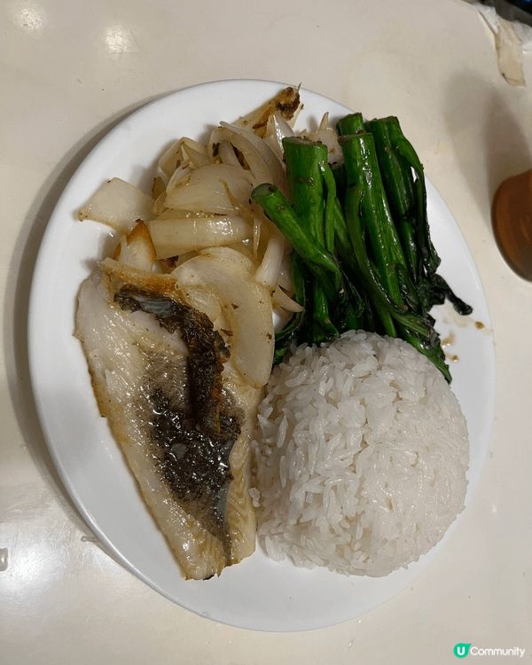 自家制的碟頭飯都係可以多元化及很精緻， 這都是家人特制的， ...