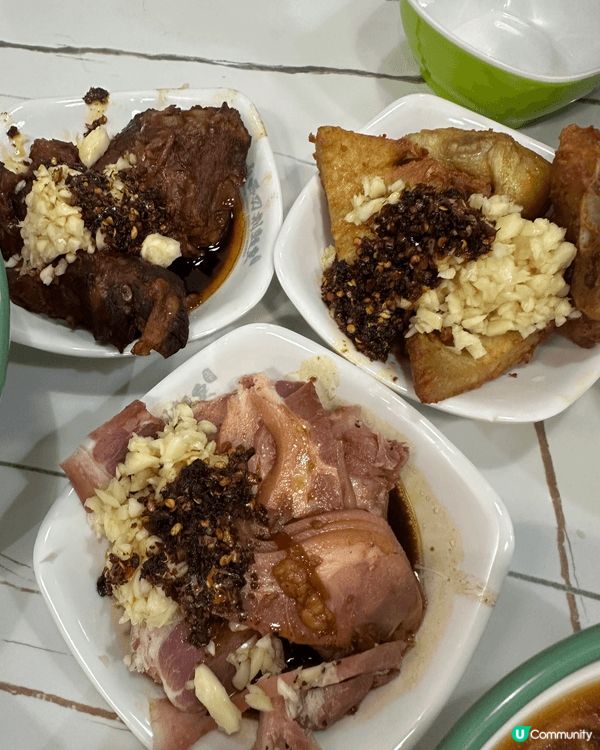 每次去到荃灣都必食嘅刀削麵，刀削麵即叫即整之外，佢配嘅小食種...