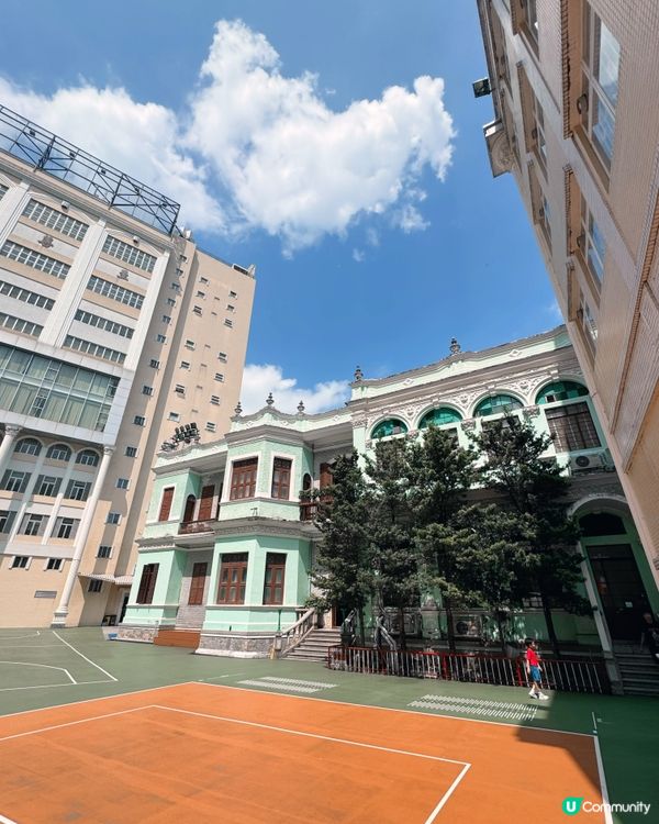 低調絢麗歷史校園景點  「行政樓」