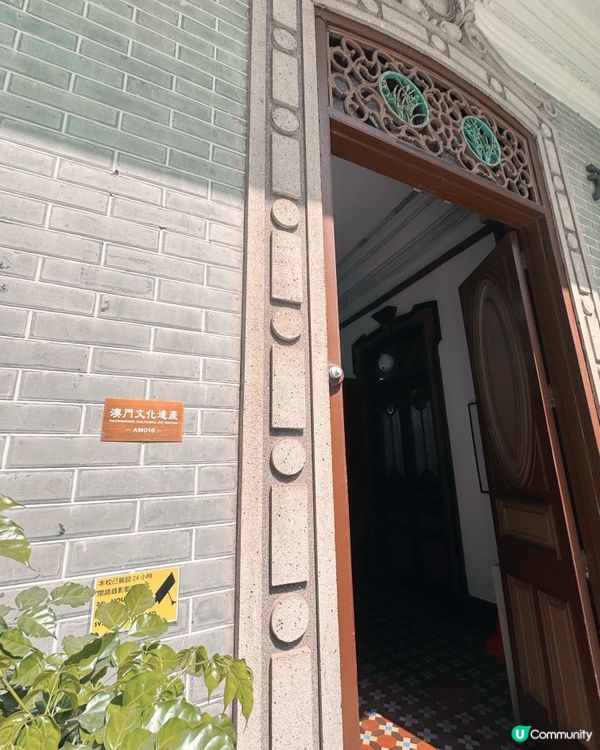 低調絢麗歷史校園景點  「行政樓」