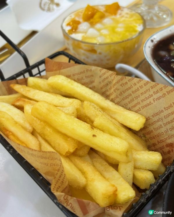 【屯門掃街必到】這碗料滿到溢出來的甜品,治癒一整天的疲憊?