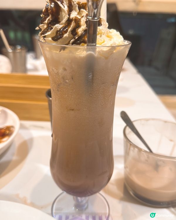 女僕餐廳Sugar Factory Cafe（糖果工房）